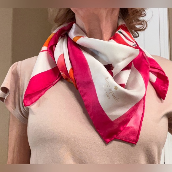 Kate Spade 100% silk scarf! Beautiful and colorful 34” x 34” EUC - Picture 13 of 16